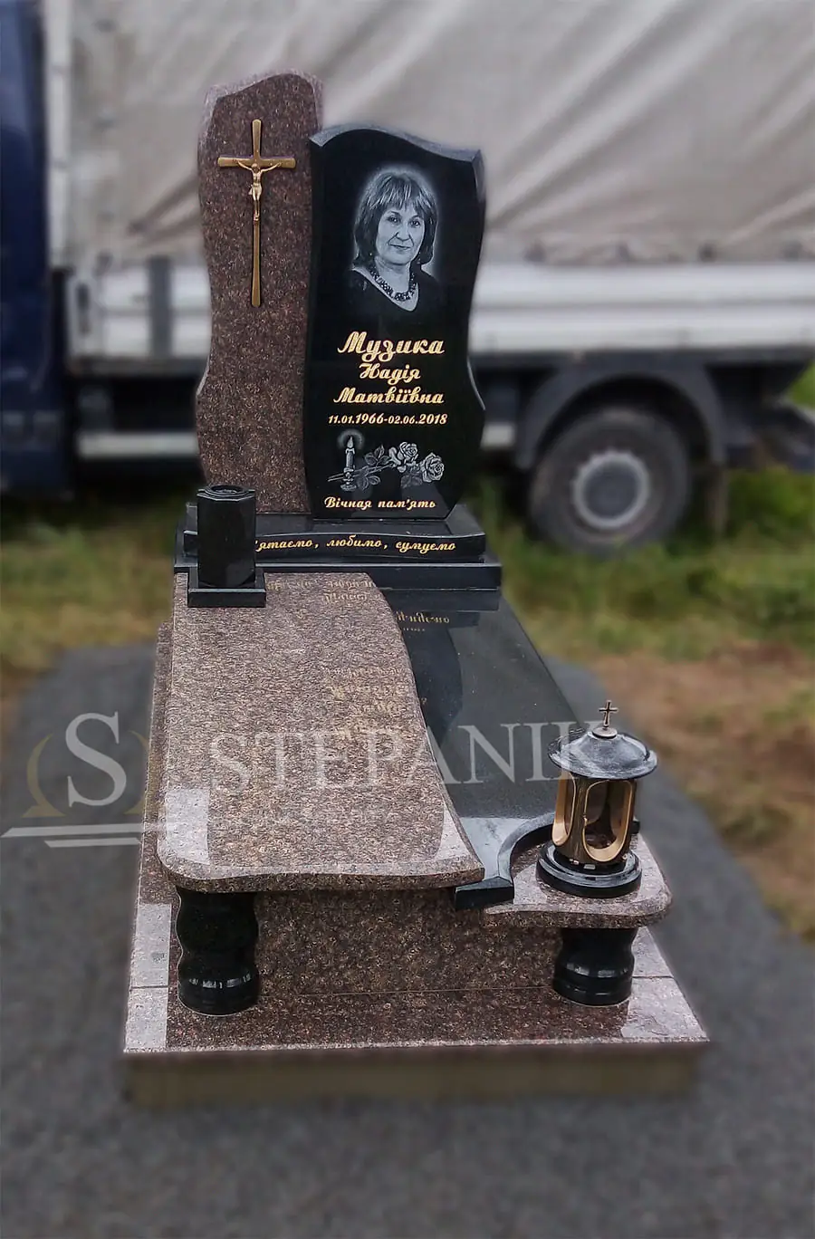 Пам’ятник одинарний №004