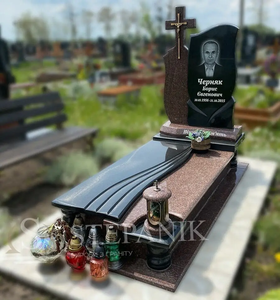 Пам’ятник одинарний №018