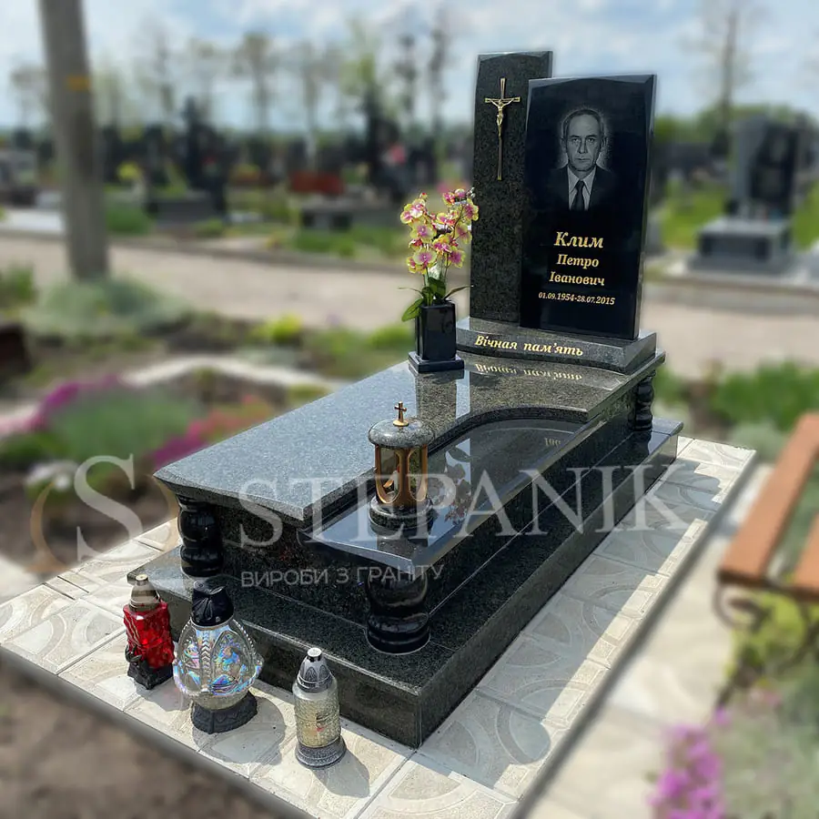 Пам’ятник одинарний №021