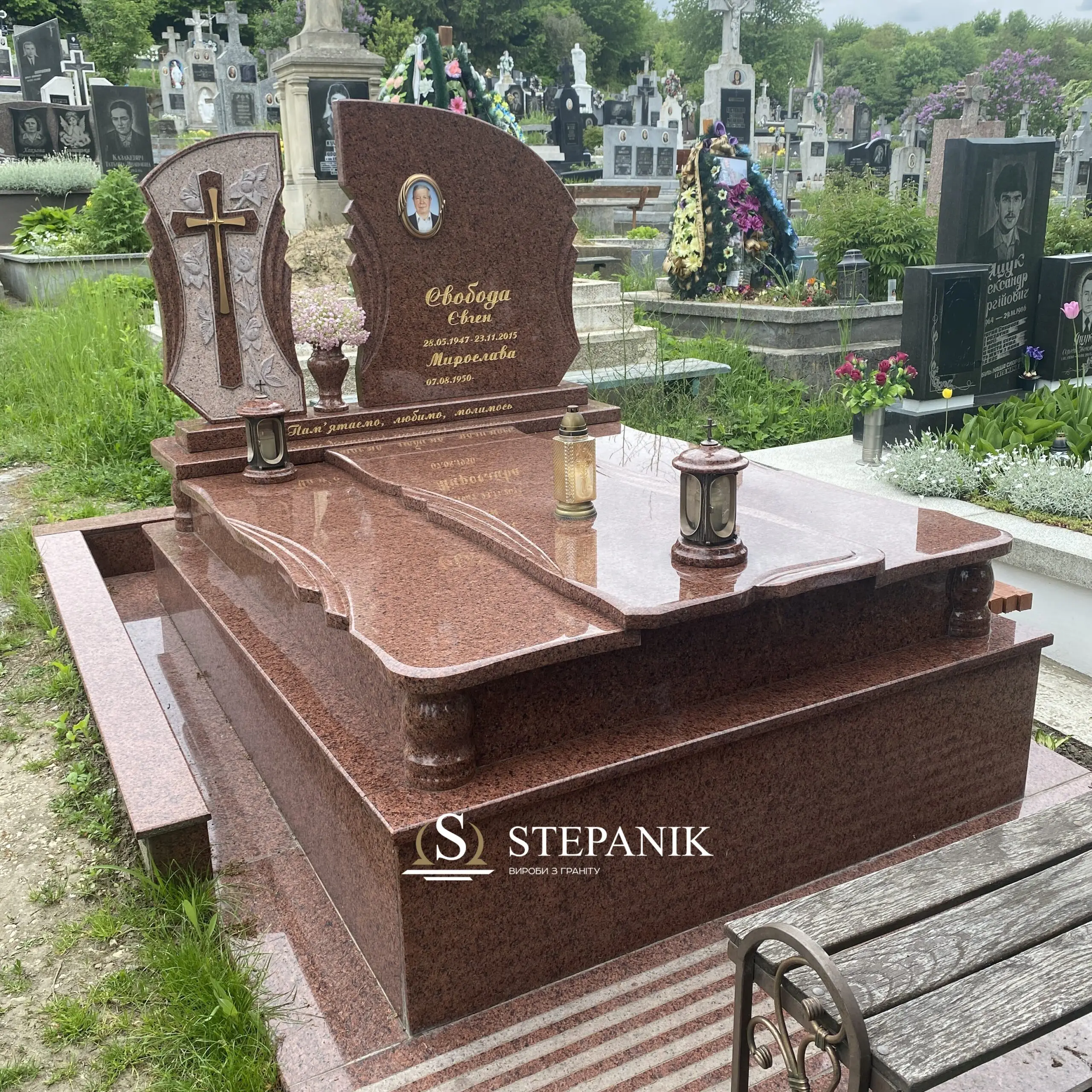 Пам’ятник двійний №363