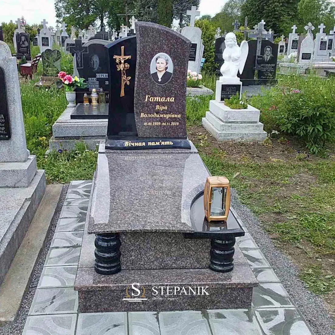 Пам’ятник одинарний №031