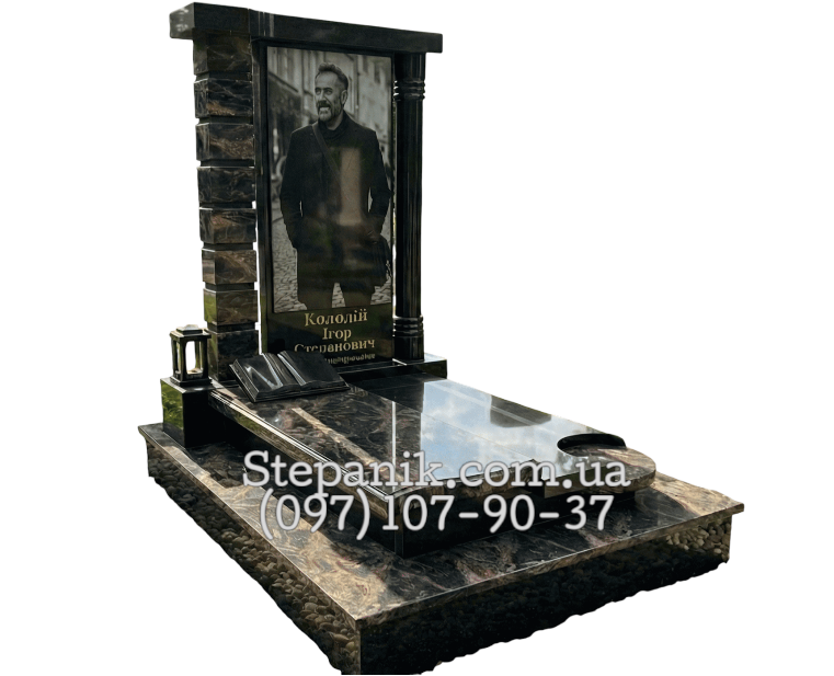 Меморіал ексклюзивний з граніту аврора та габро з колоною (Модель 170)