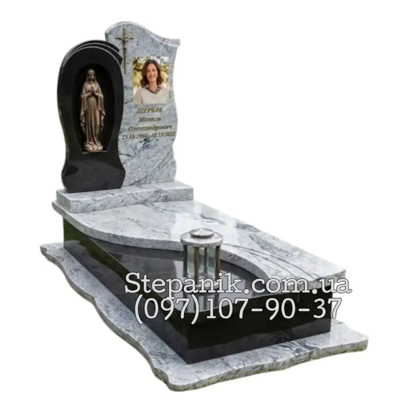 Одинарний пам'ятник з граніту Вісконт та Габро зі статуєю Богородиці (Модель 28)