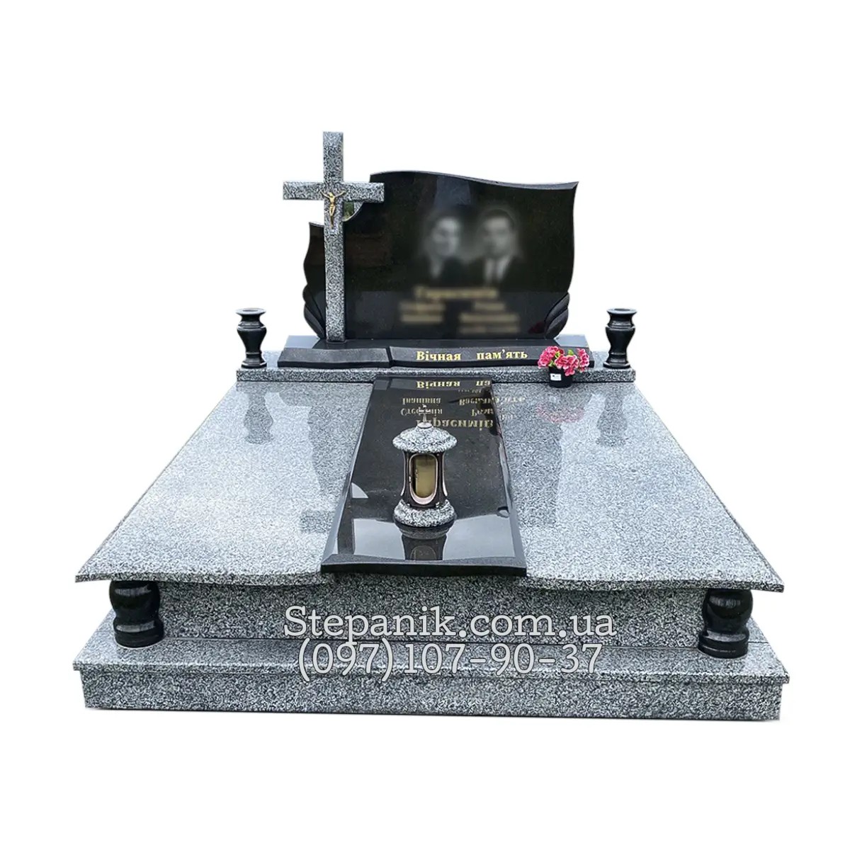 Двійний пам'ятник з граніту покостівка та габро класичний (Модель 62)