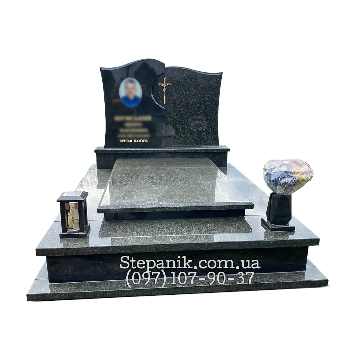 Двійний пам'ятник з граніту габро та човнова строгий (Модель 63)