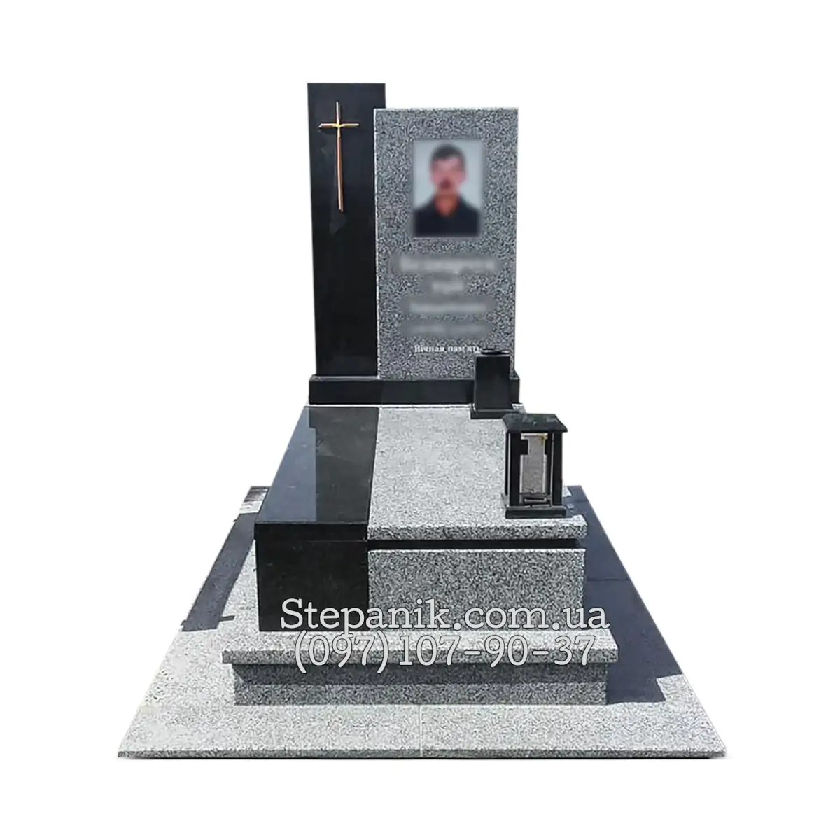 Одинарний пам'ятник з граніту Покостівка та Габро прямокутний (Модель 150)